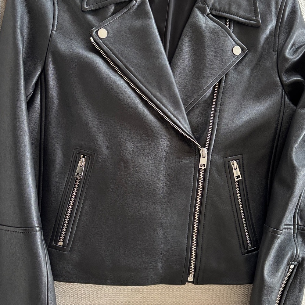 NWT Theory Moto Black Biker Grain Lamb Leather Jacket with Silver Accents Size M - Picture 4 of 16